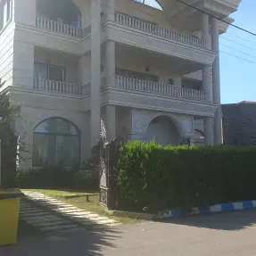خرید ویلا تریبلکس استخردار و مبله در ایزدشهر نوساز و امکان تهاتر